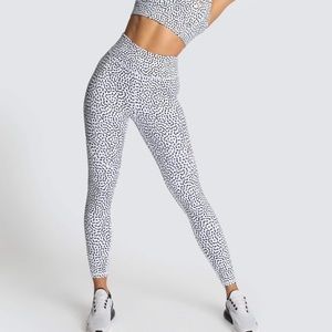 DOYOUEVEN Polka Dot Leggings